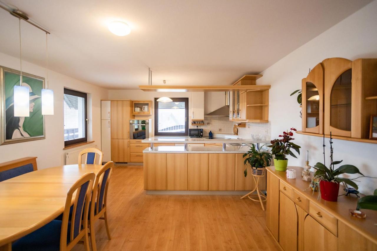 Apartmaji Alpski Cvet - Hisa Gorenc Бохин Екстериор снимка