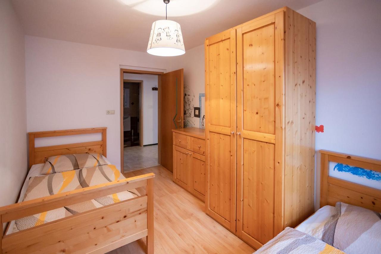 Apartmaji Alpski Cvet - Hisa Gorenc Бохин Екстериор снимка